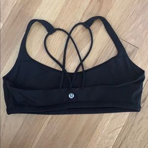 Lululemon free to be sports bra